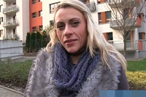 Rychlý prachy aneb Public Agent v českých ulicích (Brittany)