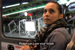 Rychlý prachy aneb Public Agent v českých ulicích (Emily)